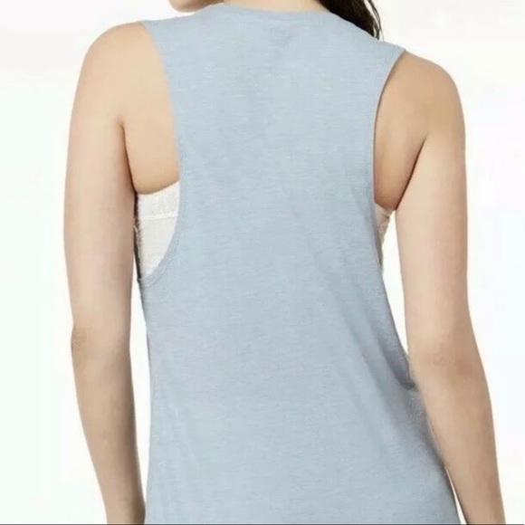 🔥TRUE VINTAGE🔥BLUE FEMALES ARE STRONG GRAPHIC PRINT TANK TOP LARGE NWT - Picture 2 of 6